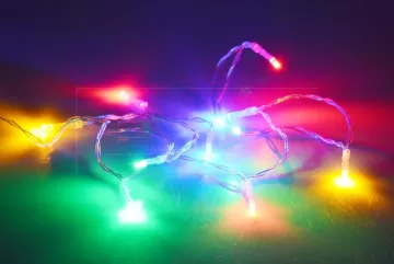LED fényfüzér elemekkel - 130 cm - 10 dióda - színes