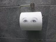 WC-papír - szemek