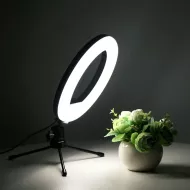 LED gyűrűs lámpa streamerek és vloggerek számára