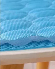 Hűsítő matrac kutyáknak - kék - 40 x 30 cm